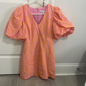 Fitted cheetah print dress With puffer sleeves